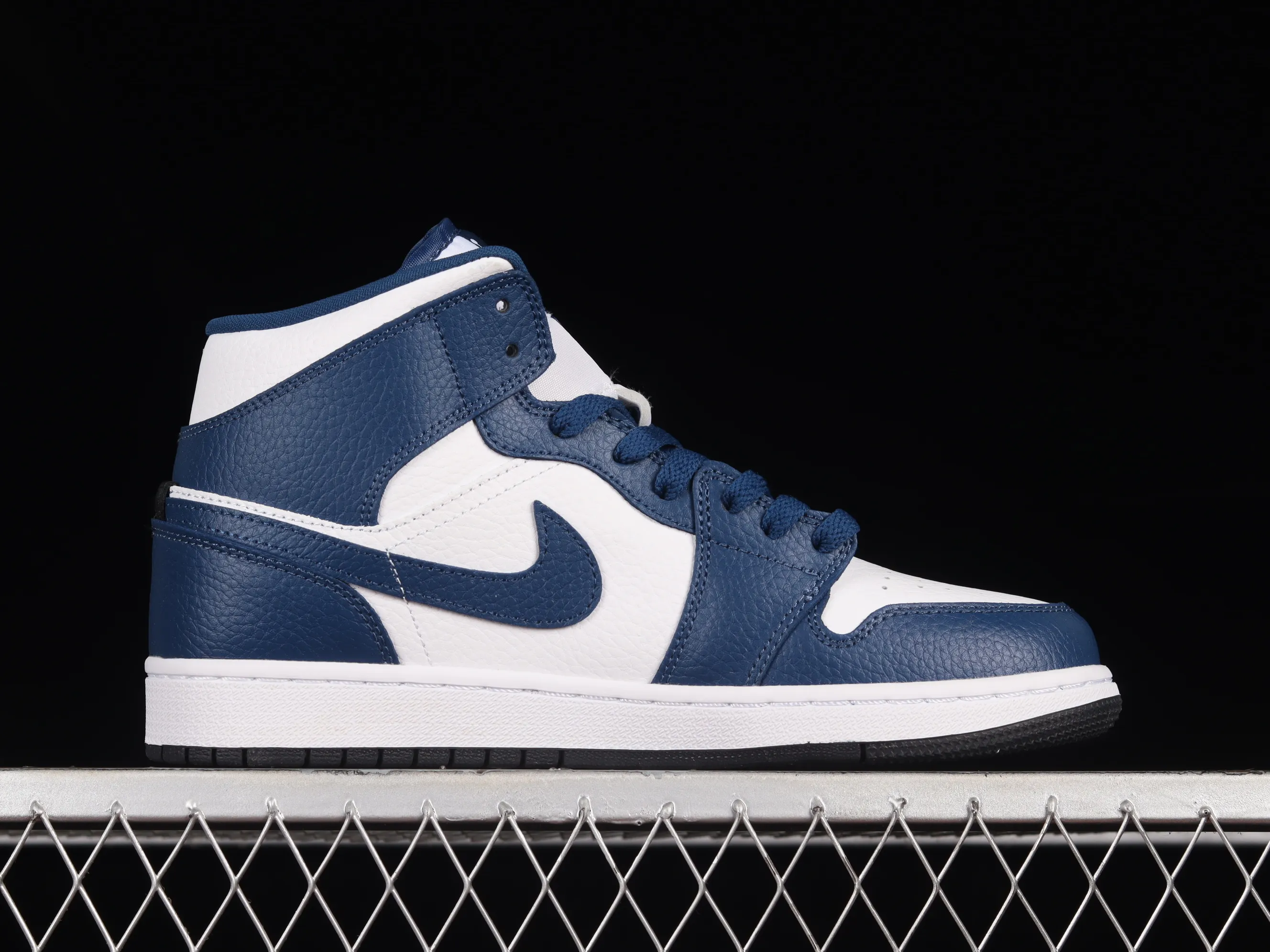 All categories Air Jordan Jordan series basketball shoes Air Jordan 1 Mid Air Jordan 1 Mid "French Blue" AJ1 Joe 1 Yin Yang China basketball shoes DR0501-401